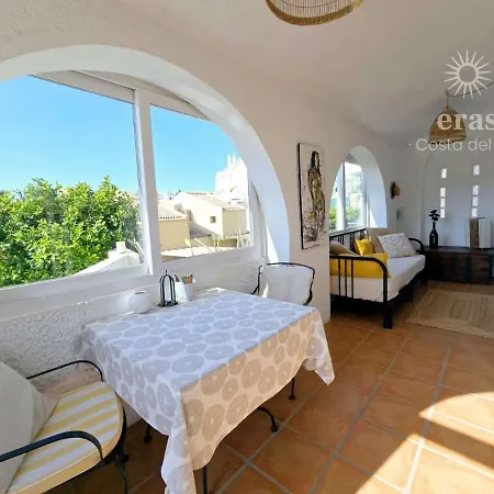 Villa Stunning With A Private Pool Perfect For A Relaxing Getaway V100